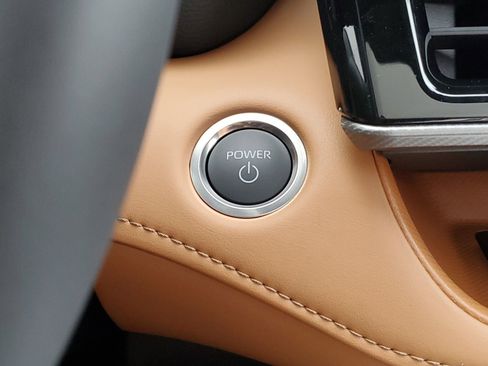 New 2026 Toyota Highlander Platinum image 30