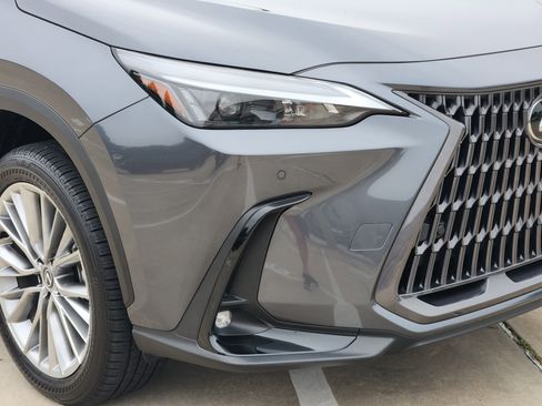Used 2025 Lexus NX 350 AWD w/ Accessory Package (2T) image 5