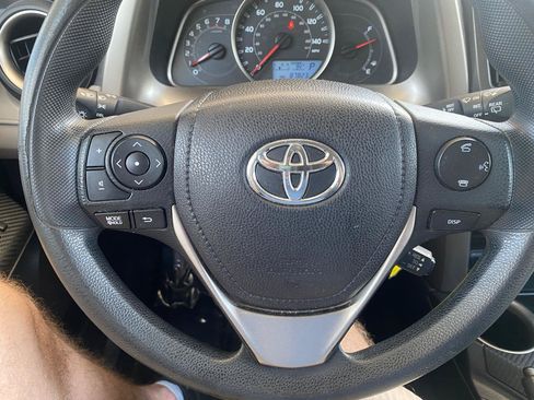 Used 2014 Toyota RAV4 LE FWD image 15