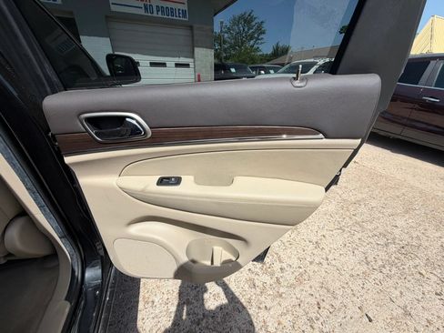 Used 2014 Jeep Grand Cherokee Overland AWD/4WD image 20
