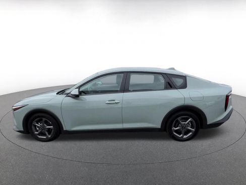 Used 2025 Kia K4 FWD image 8