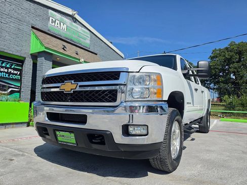 Used 2012 Chevrolet Silverado 2500 LT w/ Interior Plus Package AWD/4WD image 2