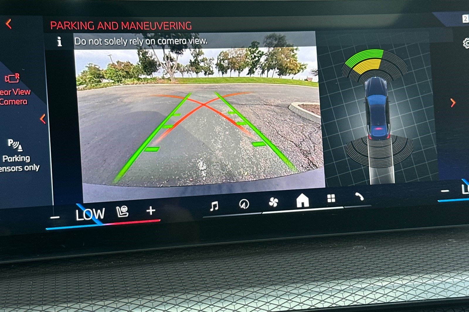 Certified 2025 BMW i4 eDrive40 RWD image 25