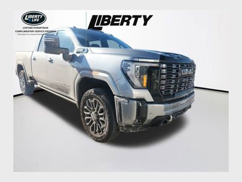 Used 2025 GMC Sierra 2500 Denali Ultimate image 1