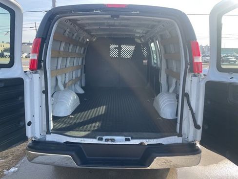 Used 2023 GMC Savana 2500 Work Van image 12
