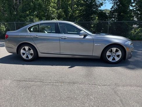 Used 2013 BMW 528i Sedan RWD image 4