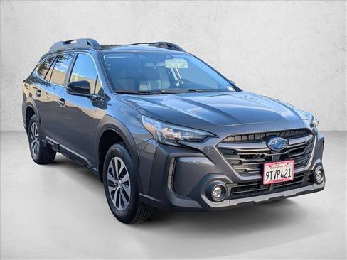 Certified 2025 Subaru Outback Premium image 2
