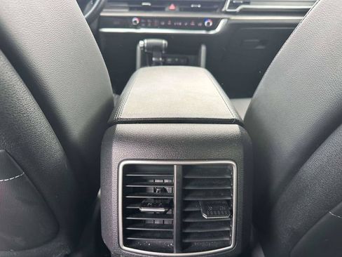 Used 2024 Kia Sportage EX AWD/4WD image 12
