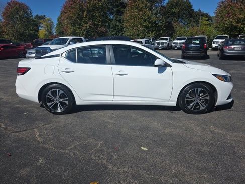 Used 2023 Nissan Sentra SV image 6