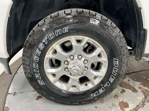Used 2024 RAM 2500 Laramie AWD/4WD image 27