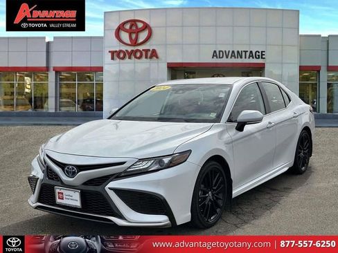 Used 2024 Toyota Camry XSE w/ Cold Weather Package image 4
