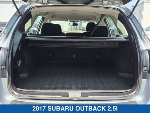 Used 2017 Subaru Outback 2.5i AWD/4WD image 5