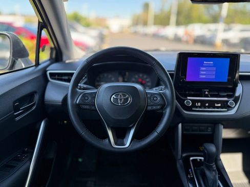 Used 2023 Toyota Corolla Cross LE AWD/4WD image 23