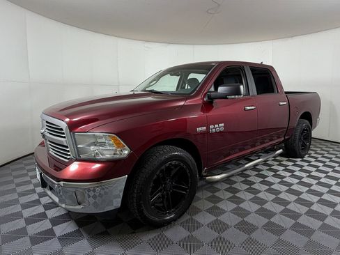 Used 2017 RAM 1500 Lone Star RWD image 2