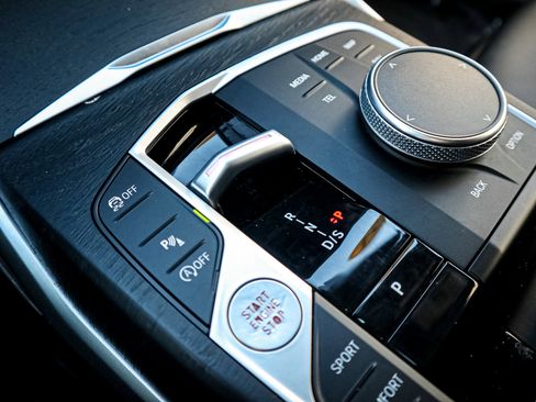 Used 2024 BMW 430i Convertible w/ Convenience Package image 26