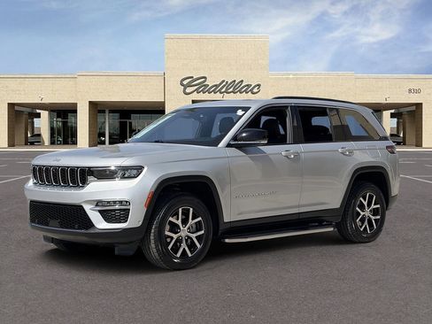 Used 2024 Jeep Grand Cherokee Limited w/ Luxury Tech Group II RWD image 33
