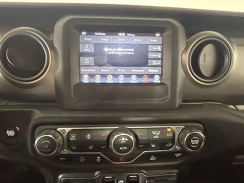 Used 2022 Jeep Wrangler Unlimited Sport AWD/4WD image 24