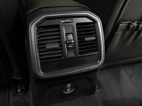 Used 2020 Porsche Macan image 63