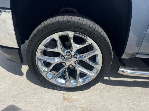 Used 2016 Chevrolet Silverado 1500 LTZ w/ LTZ Plus Package AWD/4WD image 19