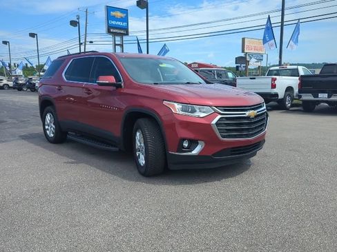 Used 2019 Chevrolet Traverse LT w/ LPO, Floor Liner Package FWD image 5
