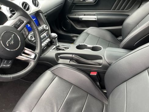 Used 2017 Ford Mustang GT Premium w/ Equipment Group 401A RWD image 24