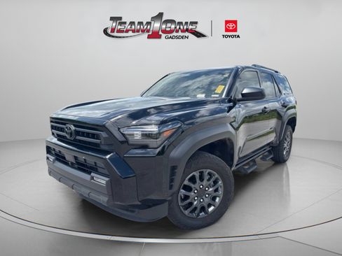 Certified 2025 Toyota 4Runner SR5 AWD/4WD image 4