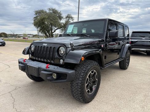 Used 2016 Jeep Wrangler Unlimited Rubicon image 3