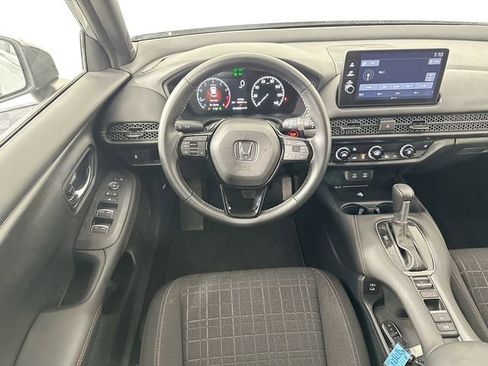 Used 2026 Honda HR-V Sport image 10