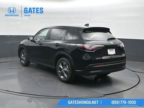 New 2026 Honda HR-V LX image 8