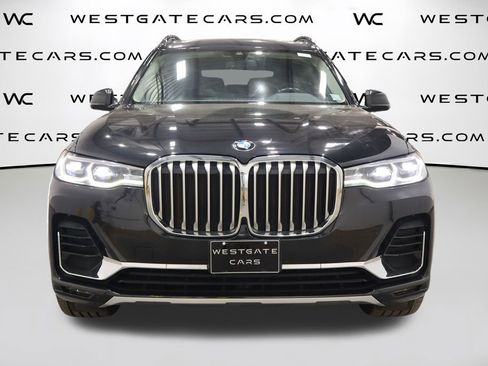 Used 2022 BMW X7 xDrive40i w/ Cold Weather Package image 4