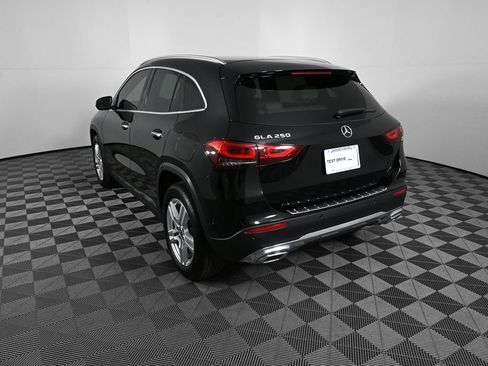 Used 2023 Mercedes-Benz GLA 250 GLA 250 image 4