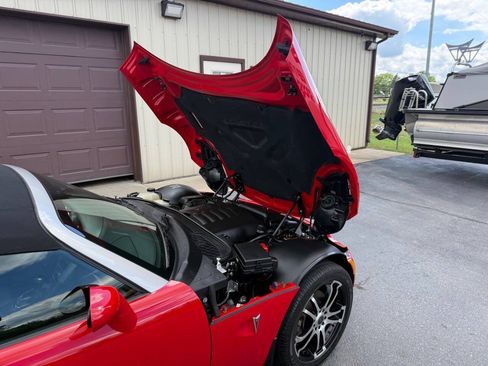 Used 2006 Pontiac Solstice Convertible w/ Premium Package RWD image 17