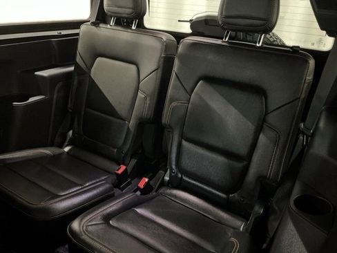 Used 2023 Ford Bronco Badlands image 13