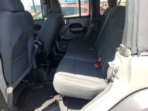 Used 2022 Jeep Wrangler Unlimited Sport AWD/4WD image 19