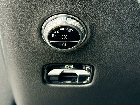 Used 2024 Mercedes-Benz GLC 300 GLC 300 image 34