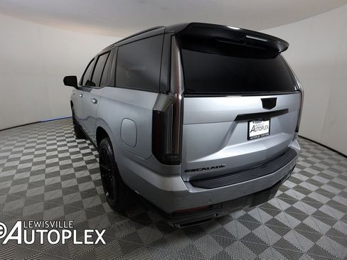 Used 2025 Cadillac Escalade Sport w/ Touring Package image 9