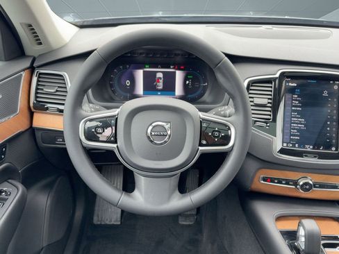 Certified 2023 Volvo XC90 T8 Plus w/ Protection Package Premier image 25