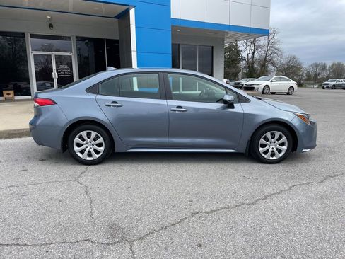 Used 2025 Toyota Corolla LE FWD image 49