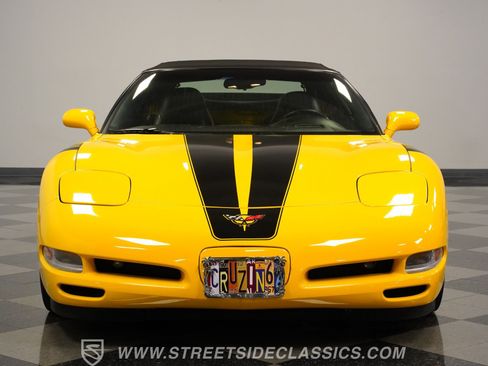 Used 2000 Chevrolet Corvette Convertible w/ Memory Pkg image 17