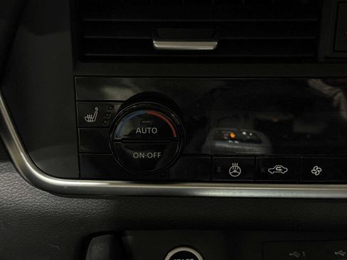 Used 2023 Nissan Rogue SV w/ SV Premium B Package image 31