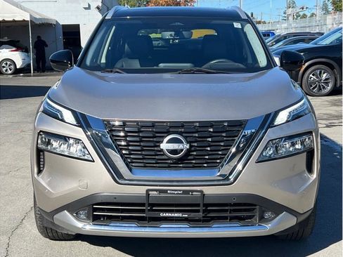 Used 2022 Nissan Rogue Platinum w/ Head-Up Display Package image 2