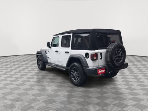 Used 2024 Jeep Wrangler Unlimited Sport AWD/4WD image 35
