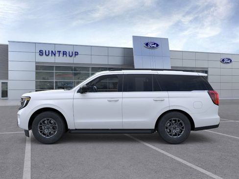 New 2025 Ford Expedition Active image 3