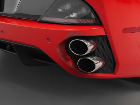 Used 2010 Ferrari California RWD image 37