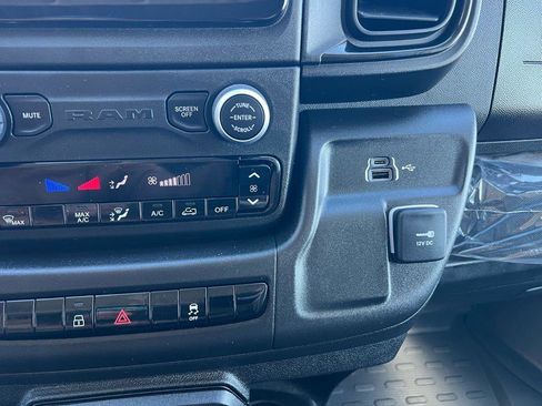 Used 2024 RAM ProMaster 2500 image 28