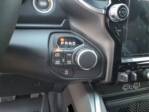 New 2026 RAM 1500 4x4 Crew Cab image 23