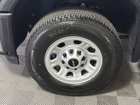 Used 2025 GMC Sierra 3500 SLT w/ SLT Convenience Package image 12