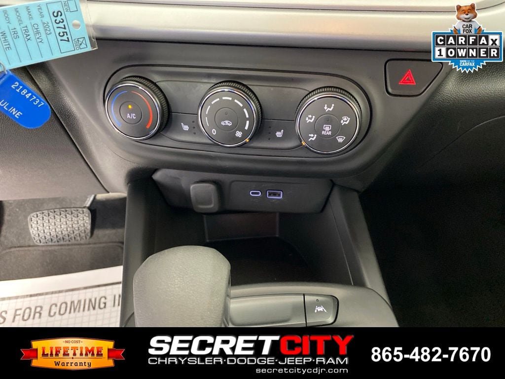 Used 2026 Chevrolet Trax RS FWD image 22