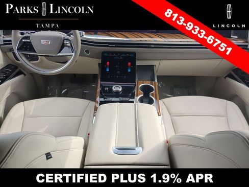 Used 2026 Cadillac Escalade Platinum Sport AWD/4WD image 12