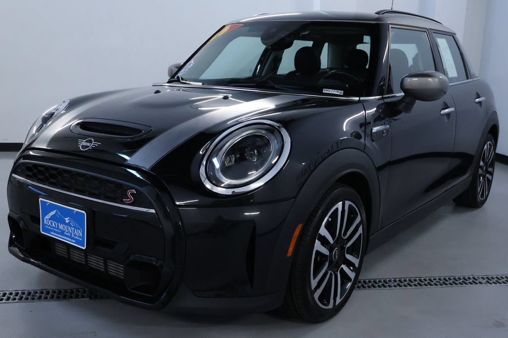 Used 2023 MINI Cooper S FWD image 3